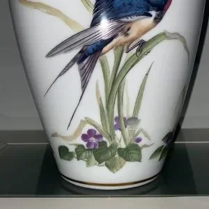 フランクリン ポーセリン The Meadowland Bird Vase Franklin Porcelain The Meadowland Bird Vase by Basil Ede